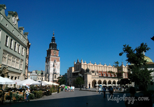 Mercado y Torre Ayuntamiento Cracovia